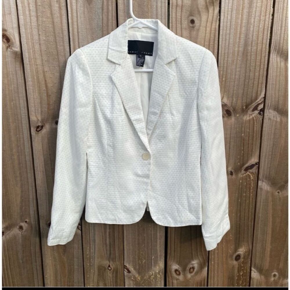 Yansi Fugel Women's White Textured Blazer M Formal One-Button Closure